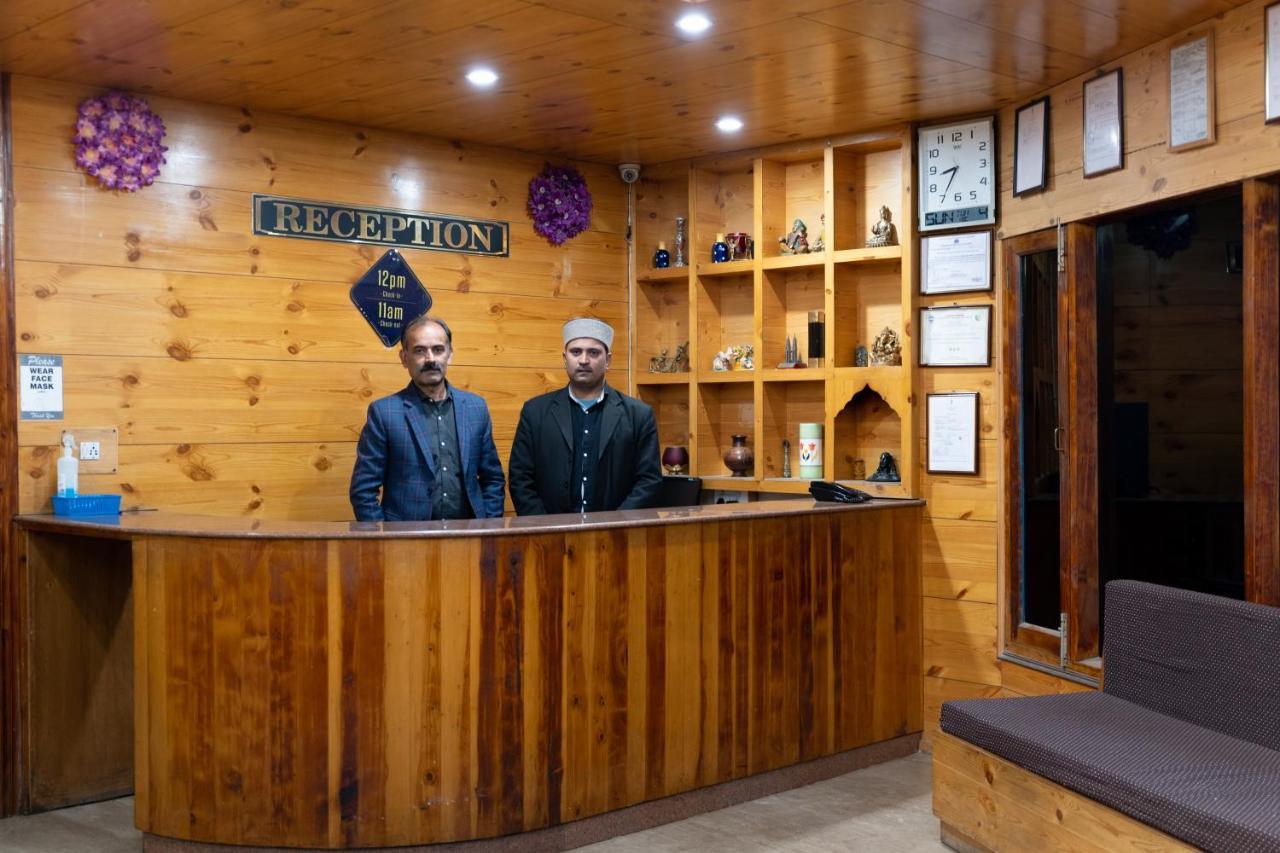 马拉里 The Conifer酒店 外观 照片