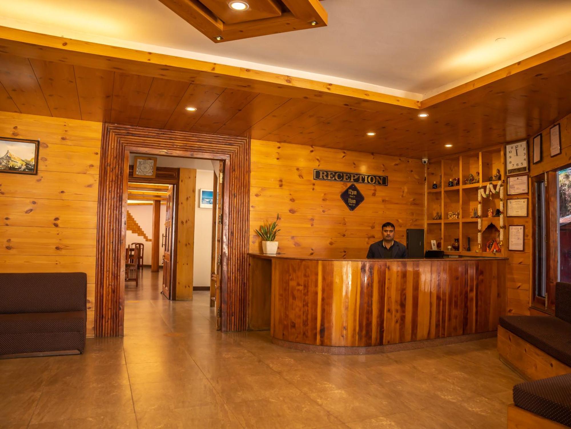马拉里 The Conifer酒店 外观 照片