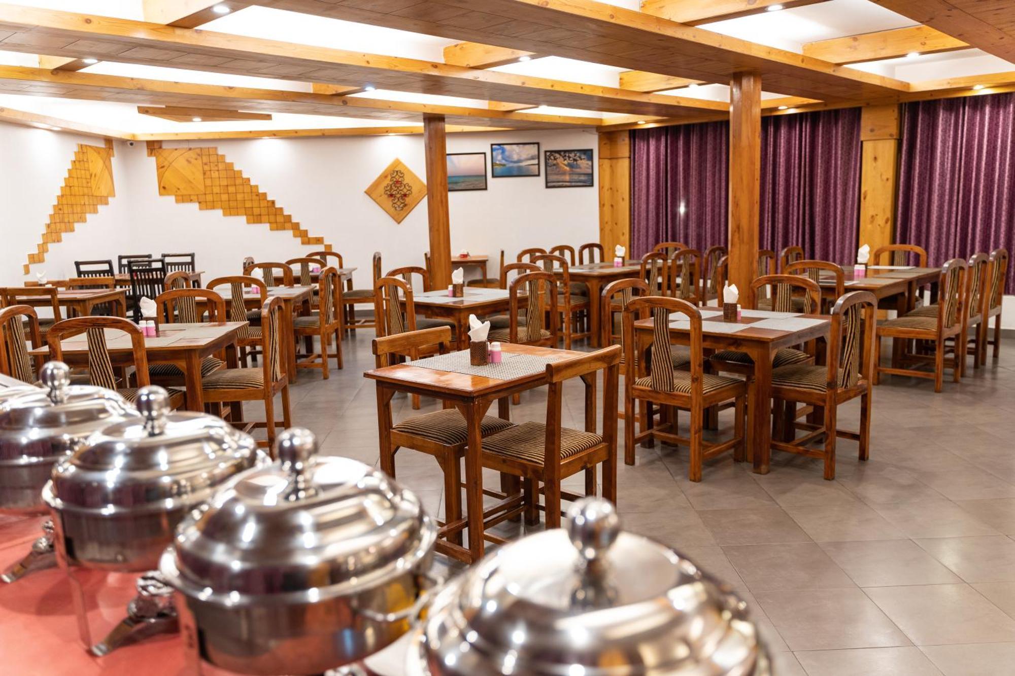 马拉里 The Conifer酒店 外观 照片